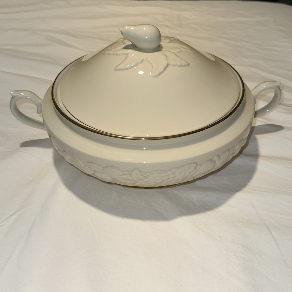 Lenox Fruits Of Life Covered Vegetable Casserole Dish Pristine - Picture 3 of 12